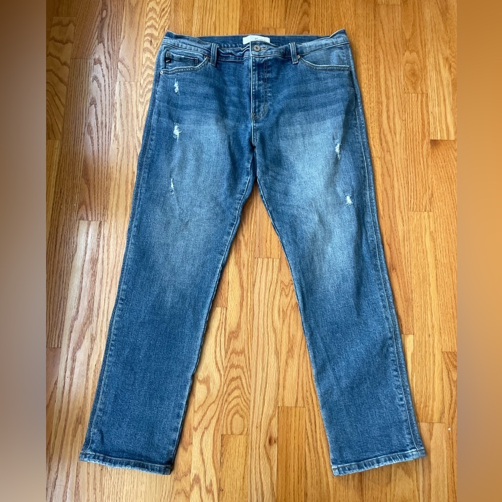 KanCan Blue Lightly Distressed Straight Jeans - Picture 1 of 8